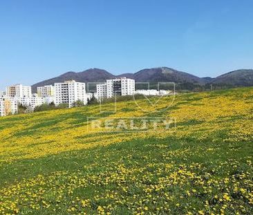 Pripravujeme do ponuky prenájom 1i bytu na ul. Ďumbierska v Banskej... - Fotografia 1