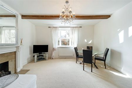 Cromwell Road, London, SW5 flat to rent - Photo 2