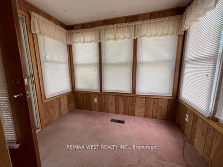 Property For Lease | X7328386 - Photo 5