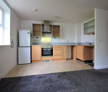 Attingham Drive, Dudley - Photo 2