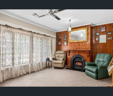 Charming Family Home in Parafield Gardens - Photo 1