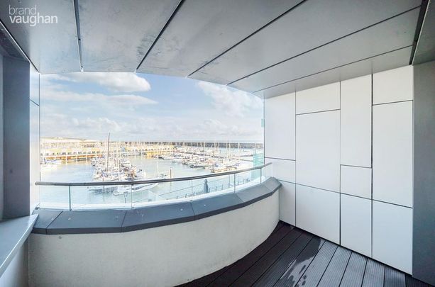 3 bedroom flat to rent - Photo 1