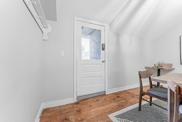 For Lease - 17277 Old Main Street Unit# Upper, Caledon, Ontario - Photo 1