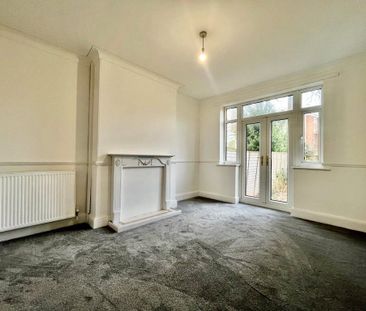 4 bedroom house to rent Moorland View, Leeds, West Yorkshire, LS17 - Photo 1