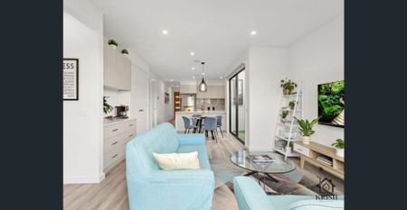 QUALITY HOME WITH FANTASTIC NEIGHBOURHOOD - Photo 2