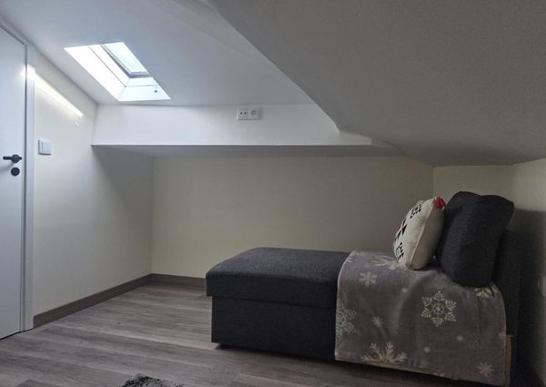 Quarto com espaco home office NOVO a estrear VNGaia