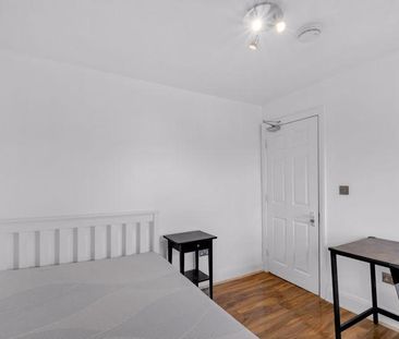 5 bedroom apartment to rent - Photo 1