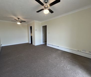 Nelson Road South, Great Yarmouth - Photo 1