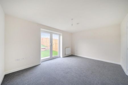 2 bedroom semi-detached house to rent - Photo 3