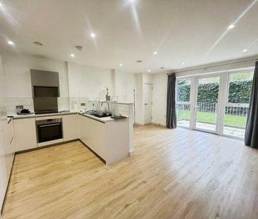 1 bedroom Flat To Let - Photo 4