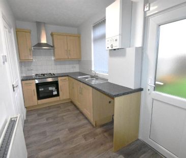 2 bedroom terraced house to rent - Photo 5