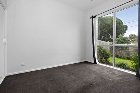 212c Cranbourne Road, Frankston. - Photo 3