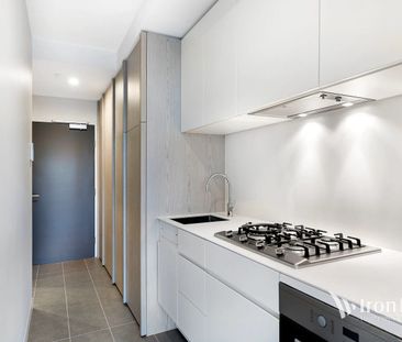 STUNNING WATERFRONT VIEW!! QUALITY LIVING! - Photo 3