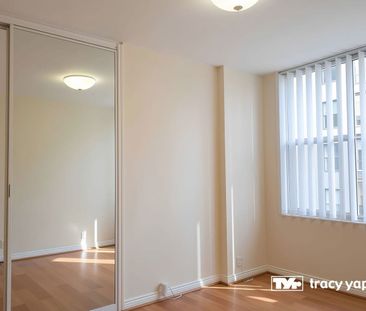 Timber-Floored Two-Bedroom Apartment in the Heart of Chatswood - Photo 3
