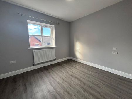 Crescent Drive, Aldershot, Hampshire, GU12 - Photo 5