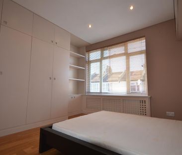 3 bedroom terraced house to rent - Photo 6