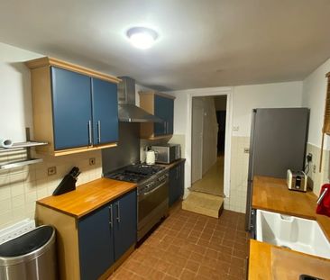 Room in a Shared House, Roberts Road, E17 - Photo 3