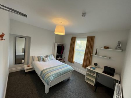 7 bedroom house to rent - Photo 3