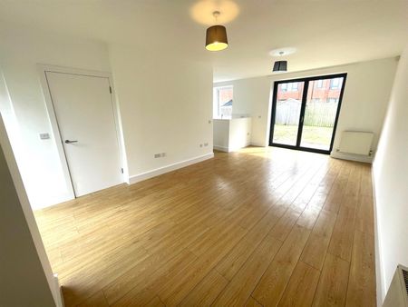 Mersey Lane South, Birkenhead - Photo 2