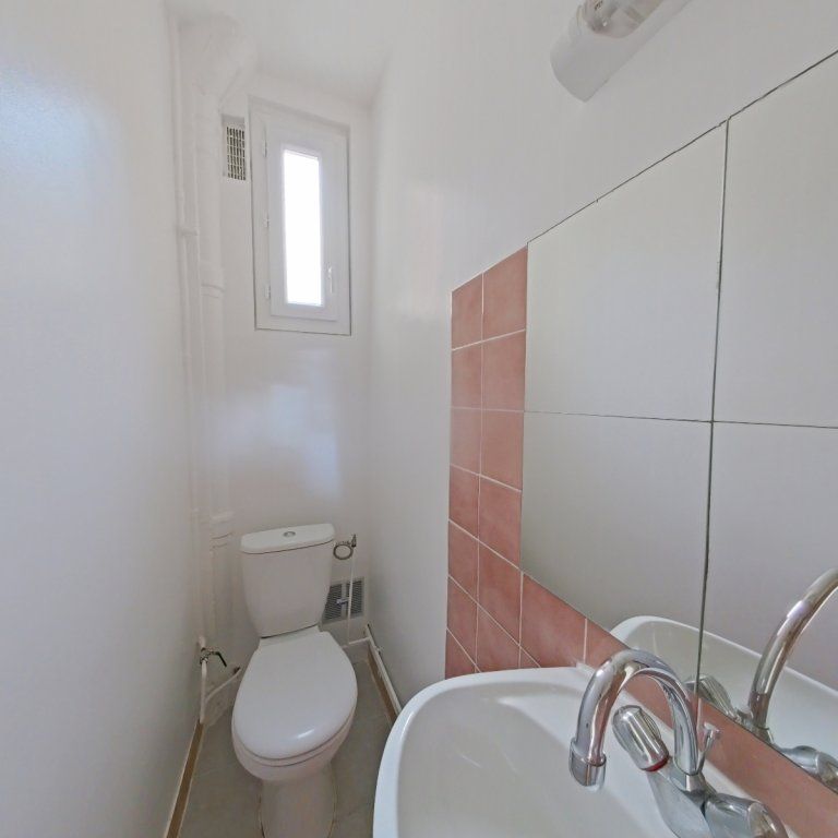 STUDIO A LOUER - PARIS 11EME ARRONDISSEMENT - 26.64 m - 1 029 € - Photo 1