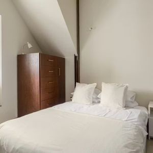 Travessa Madressilva, Lisbon, Lisbon 1300-032 - Photo 2