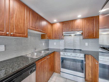 For Lease - 9 George Street Unit# 2204, Brampton, Ontario - Photo 2