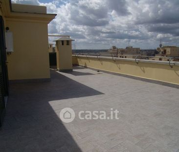 Attico, mansarda in Affitto in Piazza Camillo Finocchiaro Aprile a ... - Photo 3