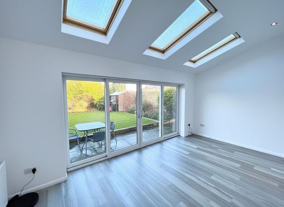 3 bedroom semi-detached house to rent - Photo 1