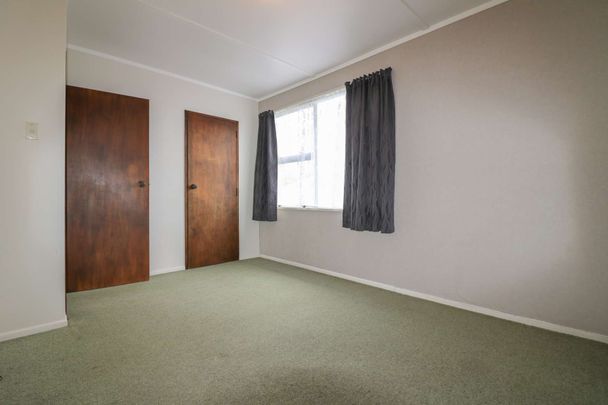 2 Bedroom Close To Town - Photo 1