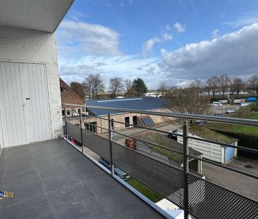 Ruim appartement met 2 slpks, terras en garage - Photo 4