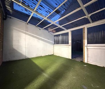 4 bedroom terraced house to rent - Photo 5