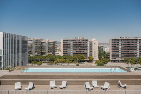 Avinguda dEduard Maristany, Sant Adrià de Besòs, Catalonia 08930 - Photo 3