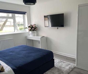 Shackleton Way, Woodley, RG5 - Photo 4