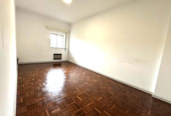 1 bedroom flat with equipped kitchen in the centre of Coimbra!