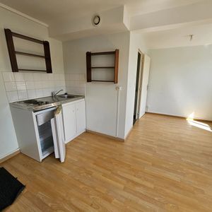 Location Appartement 1 pièce 19m² TOURCOING 59200 - Photo 2