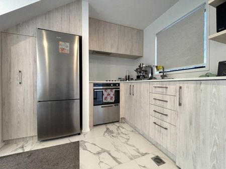 Modern Townhouse with Style, Comfort & Location - Photo 4