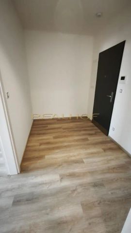 Pronájem bytu 1+kk v Jehnicích - Photo 4