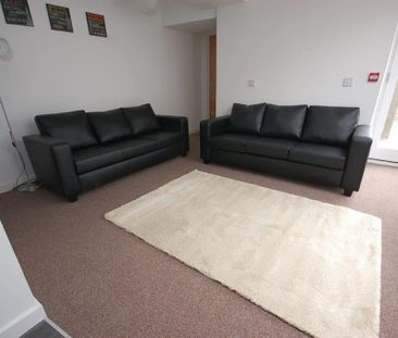 6 bedroom flat share to rent - Photo 3
