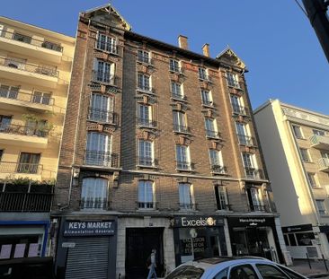 Location Appartement 3 pièces 56m² ST MAUR DES FOSSES 94210 - Photo 6