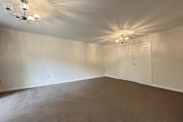 4 bedroom detached house to rent - Photo 1