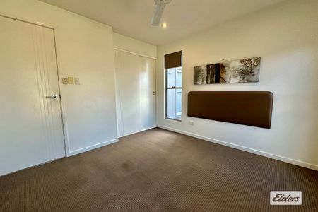 NEAT & TIDY HOME AVAILBLE NOW! - Photo 2