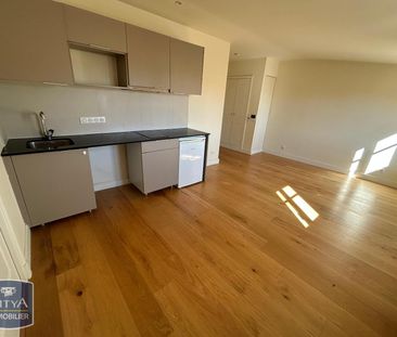 Location Appartement 1 pièce 28m² TOULON 83000 - Photo 2