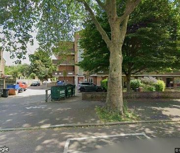 4 Bed Flat, Valentine Court, SE23 - Photo 1