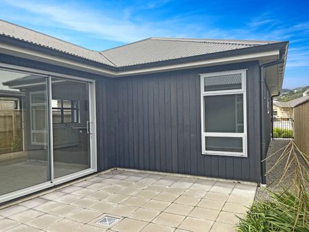 New in Avalon - Photo 5
