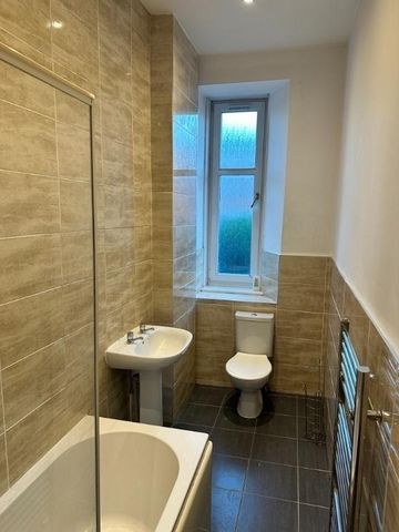 1 bedroom ground floor flat to rent - Photo 3