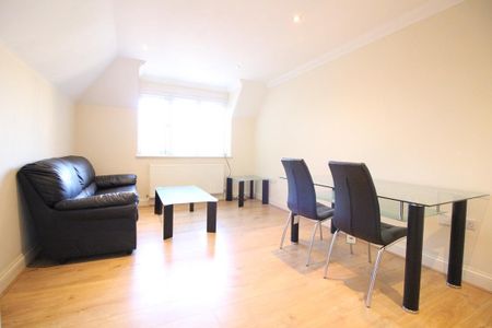 Langley Road, Slough - Photo 2