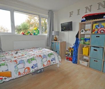 3 bedroom terraced house to rent - Photo 5