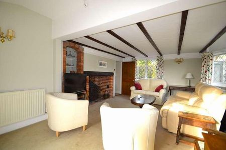 Castle Hedingham, Halstead, CO9 - Photo 2