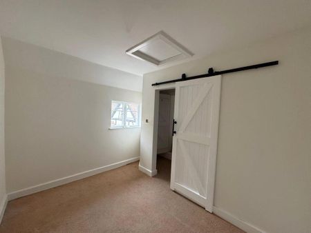 2 bedroom terraced house to rent - Photo 2