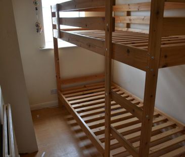 3 bedroom end of terrace house to rent - Photo 1